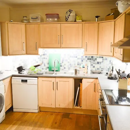 3 Bedroom House With Free Parking Διαμέρισμα Μπρίστολ