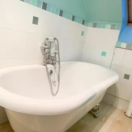Διαμέρισμα 3 Bedroom House With Free Parking Μπρίστολ